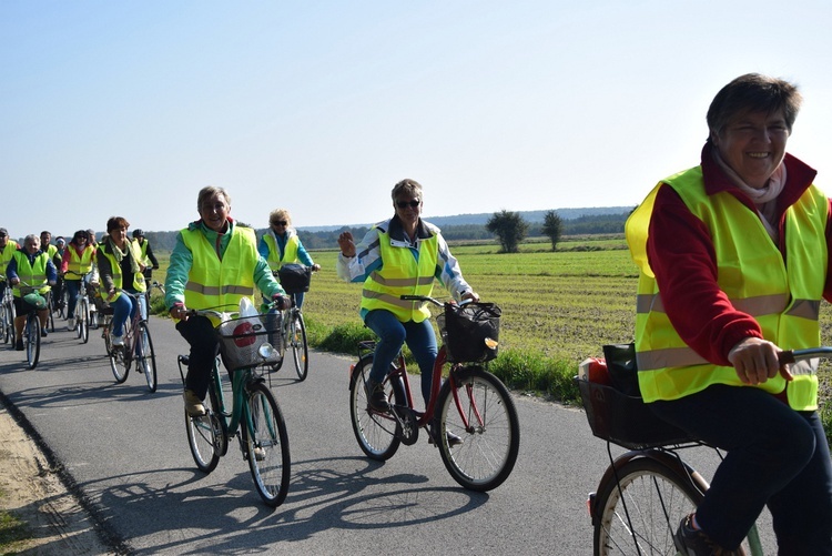 Rowerowa pielgrzymka do Domaniewic