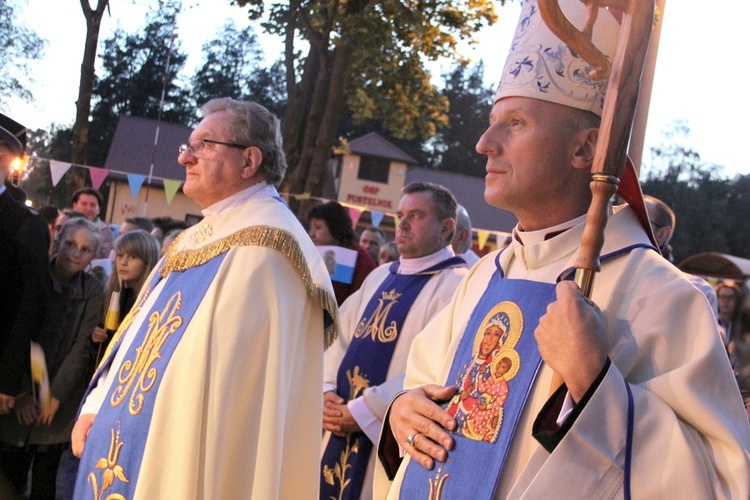 Pustelnik wita Królową