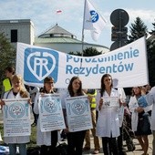 Lekarze rezydenci rozpoczęli protest głodowy