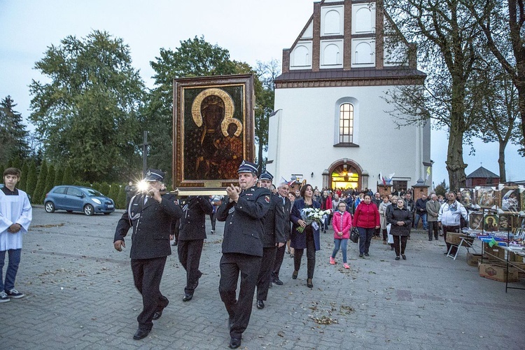 W Stanisławowie jak w Kanie Galilejskiej