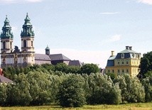 Na szlaku Świętej Drogi leży m.in. pocysterski zespół klasztorny w Krzeszowie. Teraz „Pogranicze” zajmie się także jego promocją.