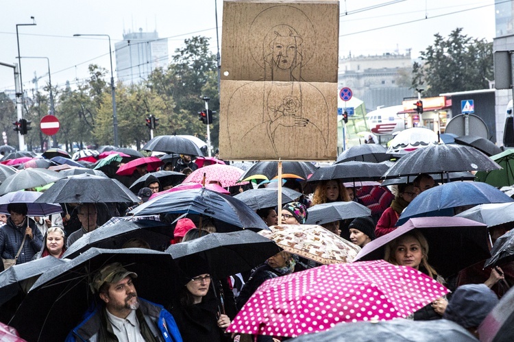 Co na sztandarach feministek? Matka Boża i aborcja