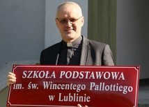 Ks. Andrzej Zelek SAC jest także dyrektorem pallotyńskiego gimnazjum i liceum
