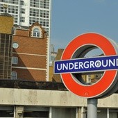 Kontrolowana eksplozja na stacji metra w Londynie