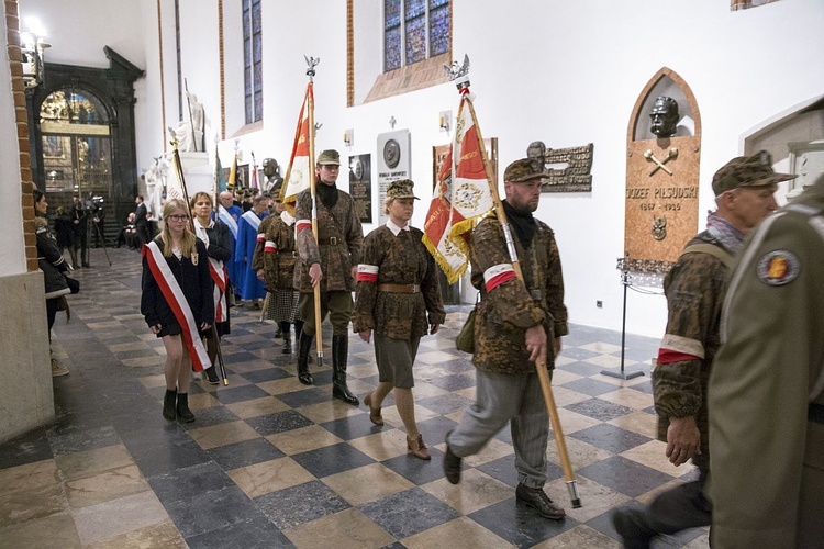 Jerzy Odon Woś - tablica w archikatedrze warszawskiej