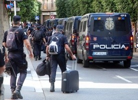 Hiszpania: Rząd wysłał dodatkowe siły zbrojne do Katalonii