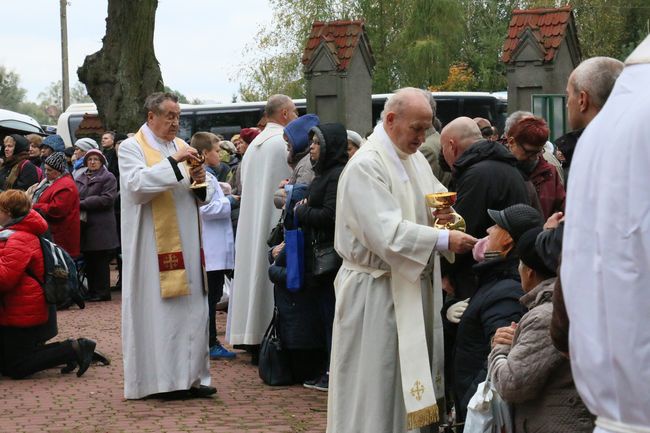 Różaniec do granic w Świerżach