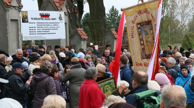 Różaniec do granic w Świerżach