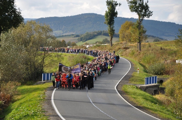 Tylicz i Muszynka - Różaniec do Granic