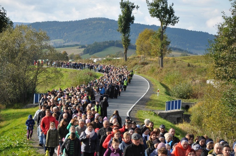 Tylicz i Muszynka - Różaniec do Granic