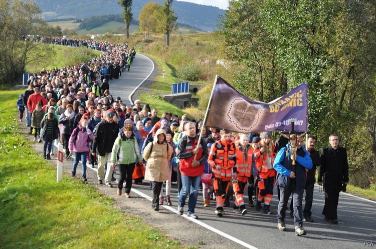 Tylicz i Muszynka - Różaniec do Granic