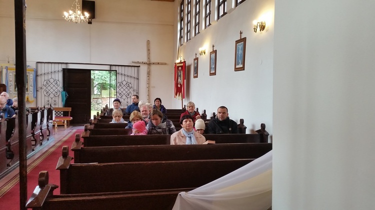 Służby pielgrzymkowe w Małujowicach