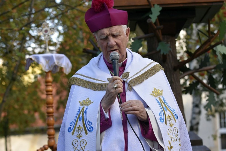 Ostatnia procesja fatimska z parafii pw. św. Andrzeja Boboli