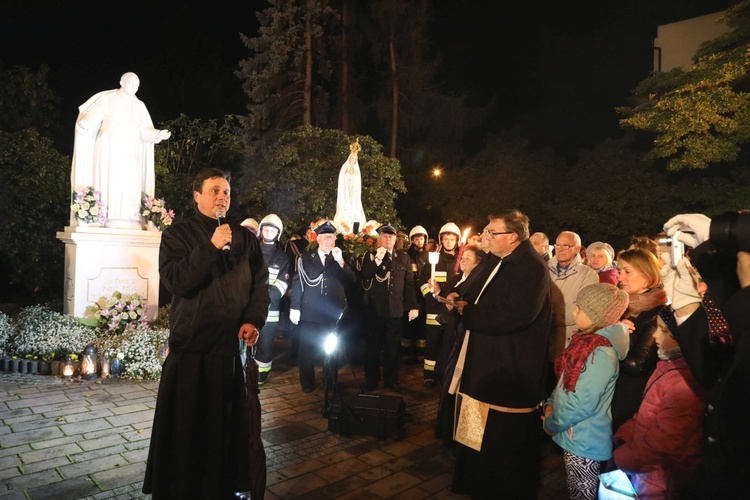 Różańcowa procesja fatimska w Czechowicach-Dziedzicach