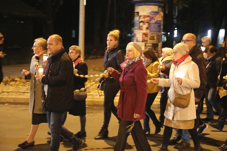 Różańcowa procesja fatimska w Czechowicach-Dziedzicach