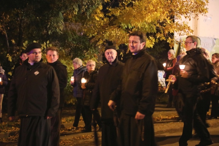 Różańcowa procesja fatimska w Czechowicach-Dziedzicach