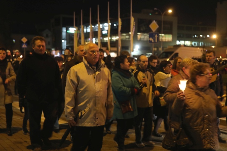 Różańcowa procesja fatimska w Czechowicach-Dziedzicach