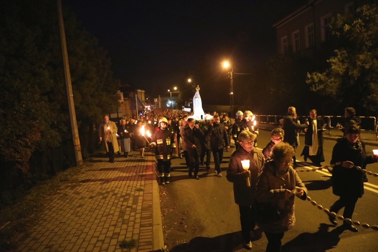 Różańcowa procesja fatimska w Czechowicach-Dziedzicach