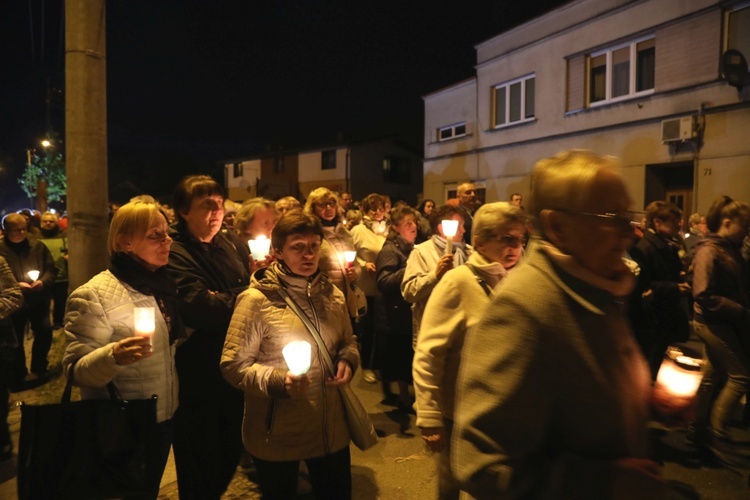 Różańcowa procesja fatimska w Czechowicach-Dziedzicach