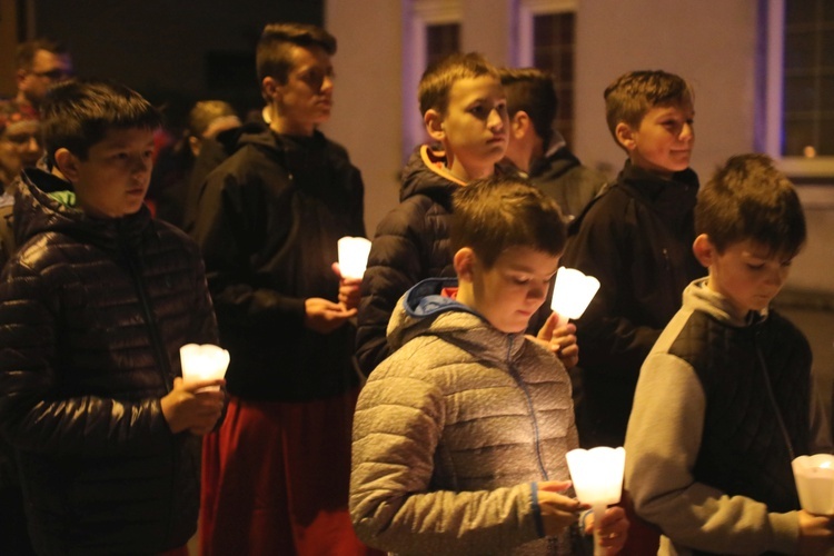 Różańcowa procesja fatimska w Czechowicach-Dziedzicach