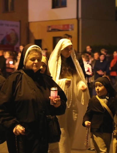 Różańcowa procesja fatimska w Czechowicach-Dziedzicach