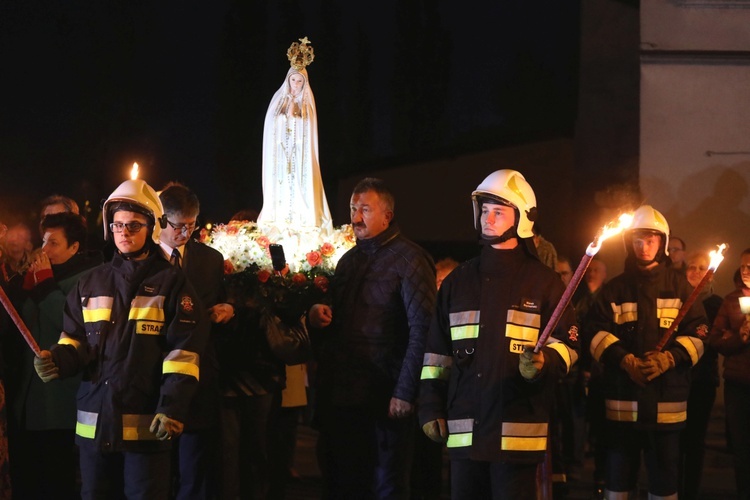 Różańcowa procesja fatimska w Czechowicach-Dziedzicach