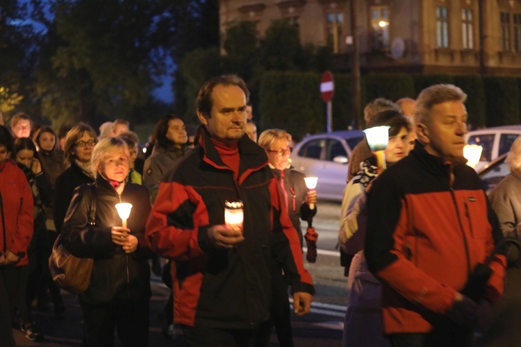 Różańcowa procesja fatimska w Czechowicach-Dziedzicach