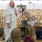 O. Szustak na SGGW. Sześć i pół rady na szczęśliwe małżeństwo