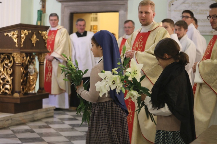 Poświęcenie figury MB Fatimskiej u św. Marii Magdaleny w Cieszynie