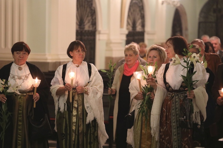 Poświęcenie figury MB Fatimskiej u św. Marii Magdaleny w Cieszynie