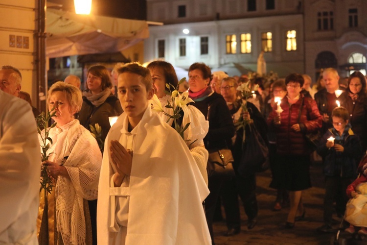 Poświęcenie figury MB Fatimskiej u św. Marii Magdaleny w Cieszynie