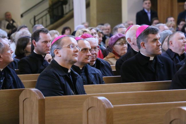 Biskupi u Matki Bożej Latyczowskiej