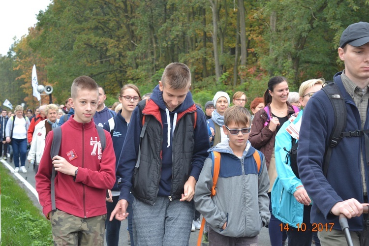 Pielgrzymka trzebnicka 2017 - cz. 11 (grupa z Obornik Śląskich)