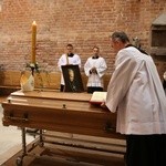 Pożegnanie bp. Wacława Świerzawskiego 