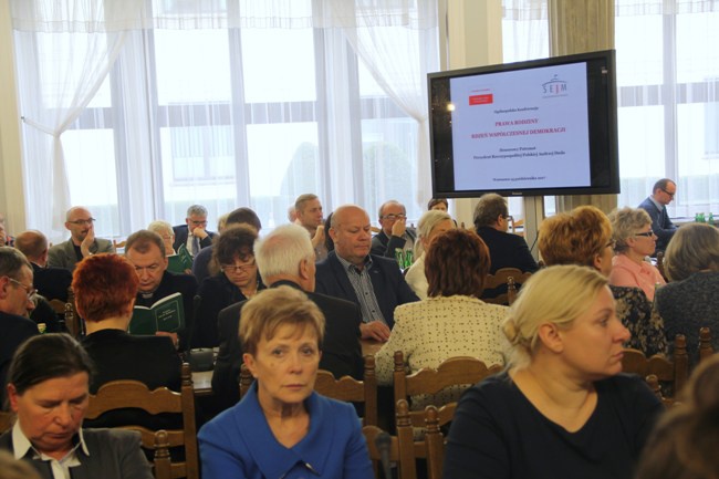 Konferencja o rodzinie w Warszawie