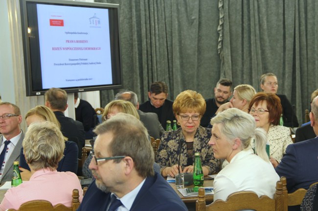 Konferencja o rodzinie w Warszawie