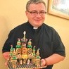 Ks. Mirosław w Chicago współpracuje z tamtejszym Stowarzyszeniem Miłośników Krakowa, które promuje  m.in. szopki z grodu Kraka.