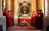 Konfraternia św. Wiktorii przy jej relikwiach w bazylice katedralnej w Łowiczu