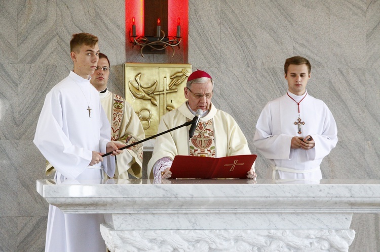 Poświęcenie kościoła w Kośmidrach