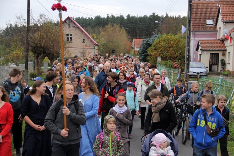 Piesza Pielgrzymka z Brzegu Dolnego do Łososiowic