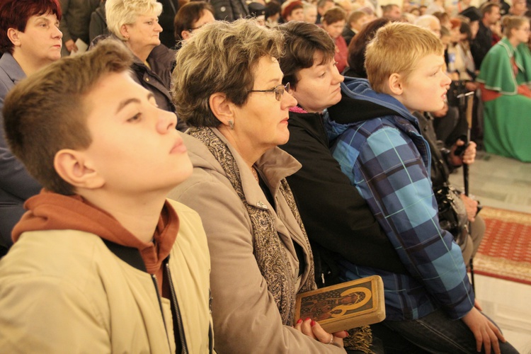 Mińska parafia św. Antoniego z Padwy pożegnała ikonę 