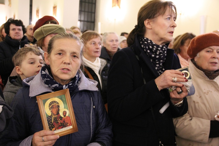 Mińska parafia św. Antoniego z Padwy pożegnała ikonę 