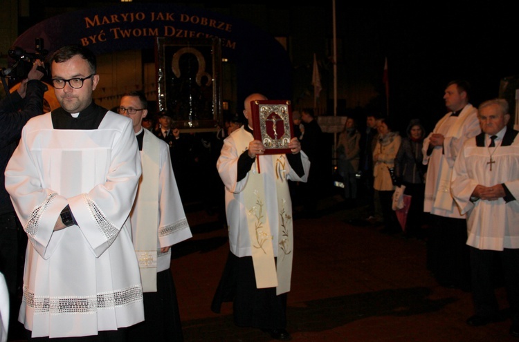 Mińska parafia św. Antoniego z Padwy pożegnała ikonę 