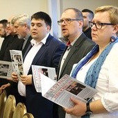 Rozpoczyna się etap prac, gdzie szczególnie aktywne będą synodalne komisje, zespoły specjalistyczne i parafialne.  To czas ważny  dla świeckich uczestników zgromadzenia synodalnego.