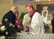 Uroczystościom jubileuszowym w Pogwizdowie przewodniczył bp Roman Pindel