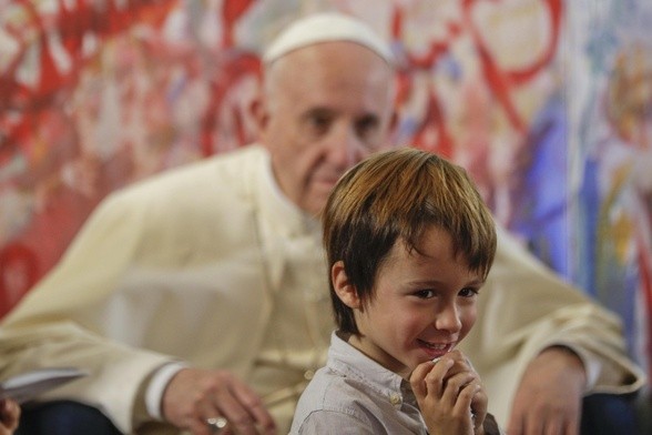 Papież: Obrazy zbrodni, tortur, przemocy apelują do sumienia ludzkości