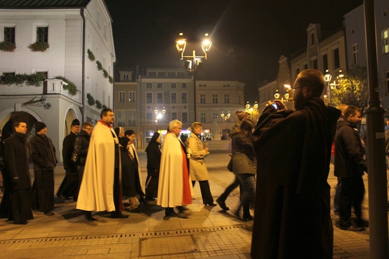 Ze świętymi w drodze