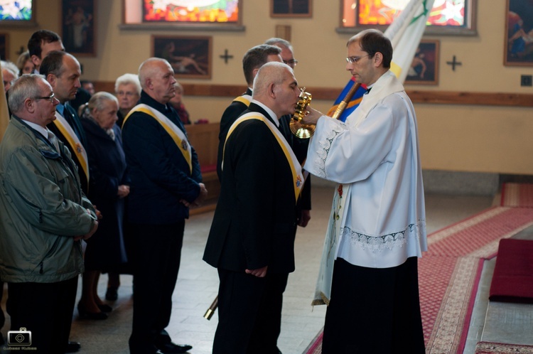 Parafia w Tychach-Czułowie otrzymała relikwie św. Jana Pawła II 