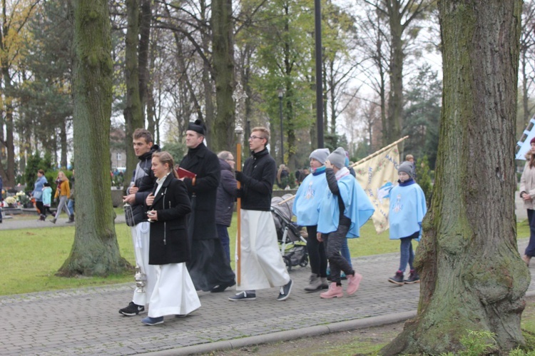 Nabożeństwo na cmentarzu Centralnym w Gliwicach