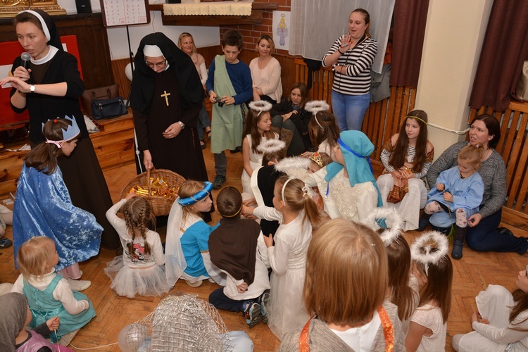 Bal świętych w parafii św. Elżbiety we Wrocławiu